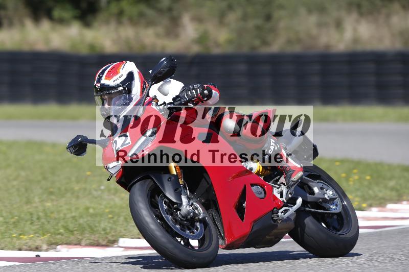 /Archiv-2025/48 25.08.2025 Cornu Master School ADR/gruen-vert/22